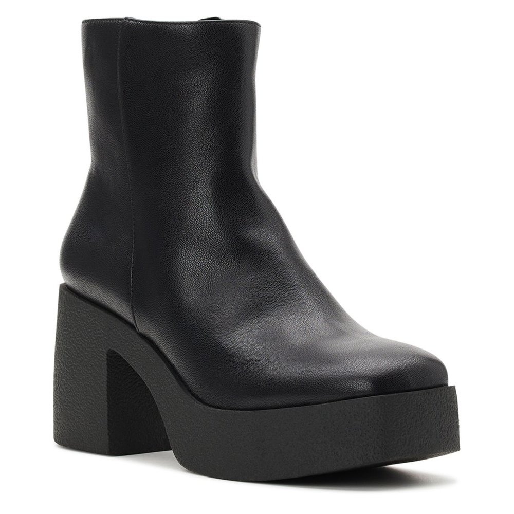 No Boundaries Women's BabyDoll Black Platform Boots